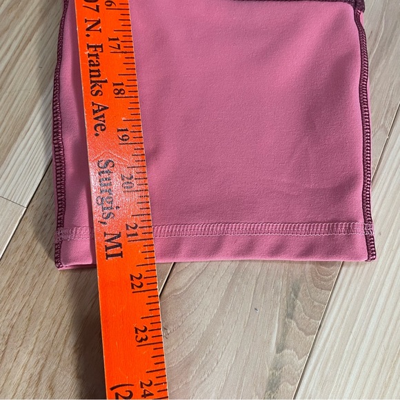 Lane Bryant LIVI Power Color Block Capri Signature S Leggings Zinfandel Sz 18/20 - Picture 3 of 15